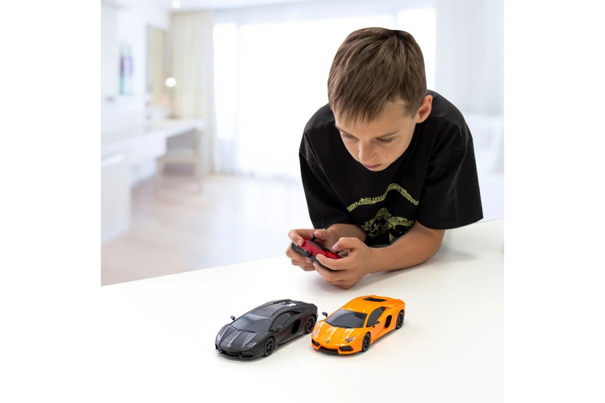 Автомобиль на радиоуправлении LAMBORGHINI AVENTADOR LP 700-4 KS DRIVE 124GLBB светятся фары