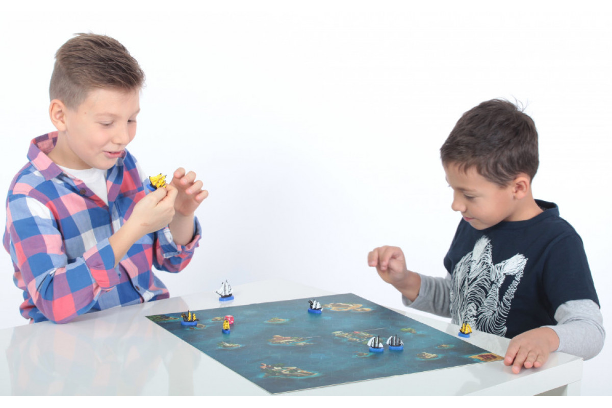 Настольная игра Морской бой 800064 стратегическая