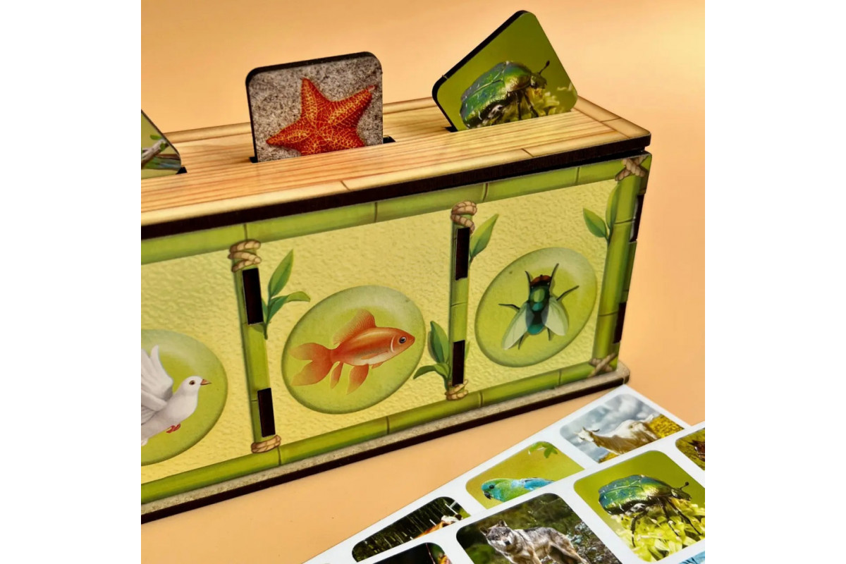 Настольная развивающая игра "Виды животных" Ubumblebees (ПСФ110) PSF110 комодик-сортер