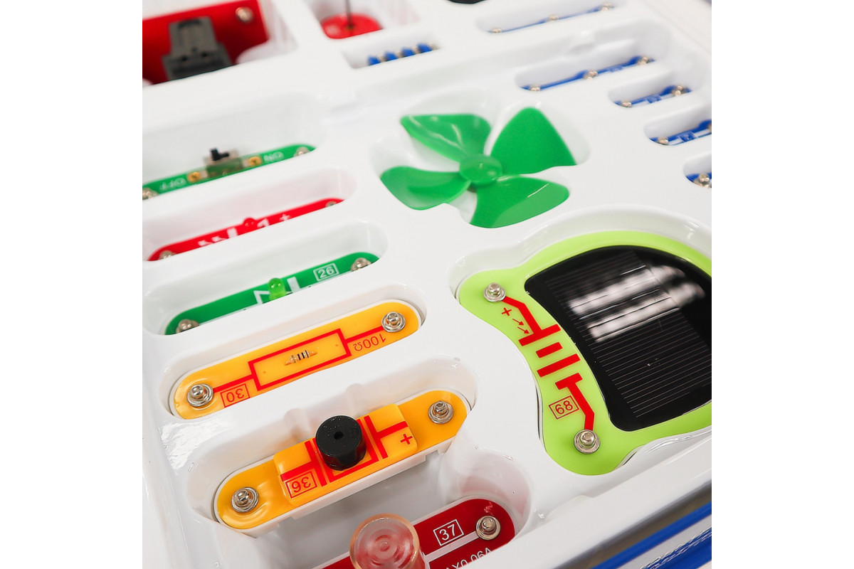 Електронний конструктор "Альтернативна енергія" DOKA D70711, 50 схем