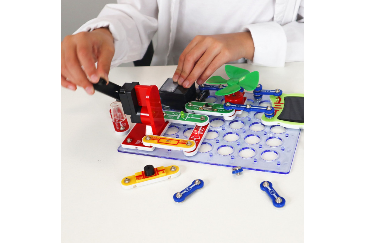 Електронний конструктор "Альтернативна енергія" DOKA D70711, 50 схем