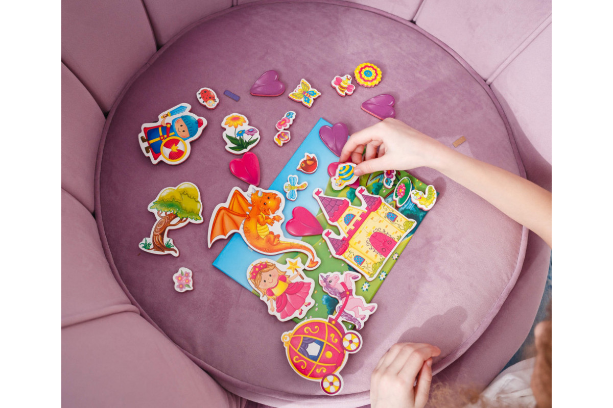 Детская настольная игра "Принцесса и рыцарь" RK2070-01 магнитная